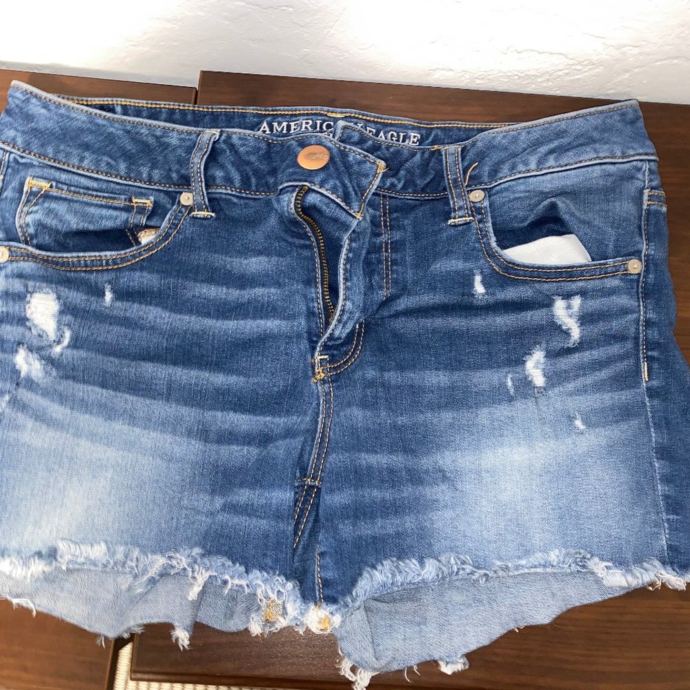 AE Dream Midi dream denim shorts size 14